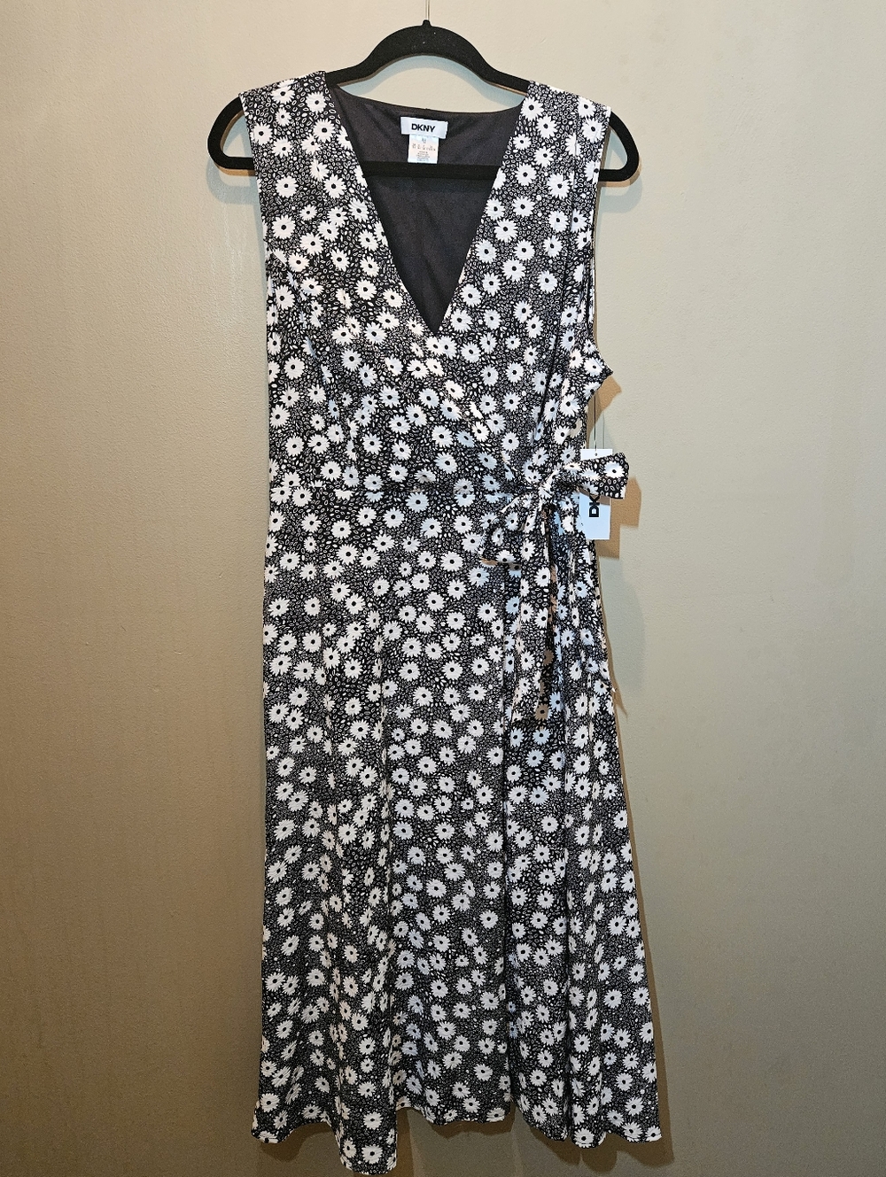 DKNY Black And White Floral Side-Tie Dress